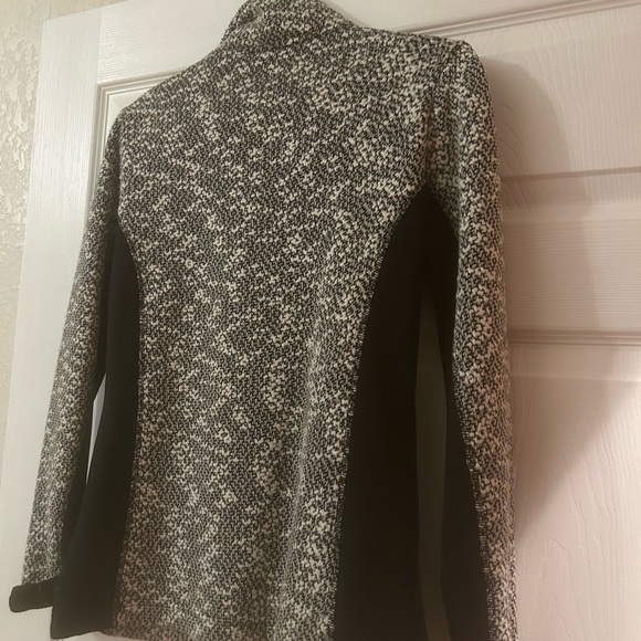 Fabulous Black Lunta Alpine Jacket. Perfect Sophisticated, Sporty, Small. 4/6 - Picture 9 of 9